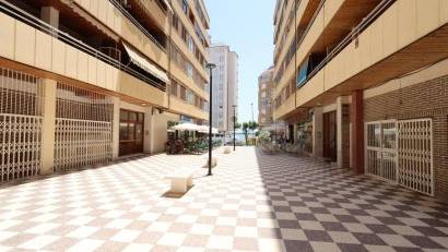 Resale - Apartment -
Torrevieja - Acequion