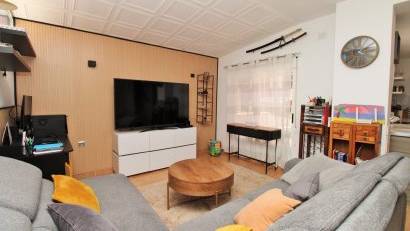 Resale - Townhouse -
Villamartin - Villamartín