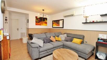 Resale - Townhouse -
Villamartin - Villamartín