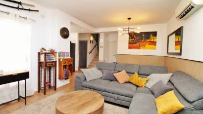 Resale - Townhouse -
Villamartin - Villamartín
