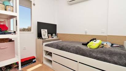 Resale - Townhouse -
Villamartin - Villamartín