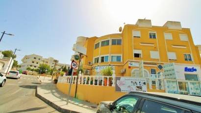 Reventa - Apartment -
Villamartin - Villamartín