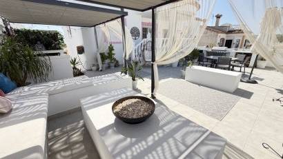 Resale - Villa -
San Miguel - San Miguel de Salinas