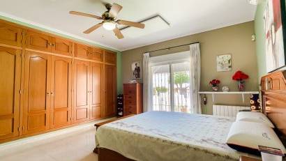 Resale - Villa -
CATRAL - Catral