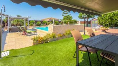 Resale - Villa -
CATRAL - Catral