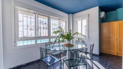 Reventa - Apartament / Duplex -
Torrevieja
