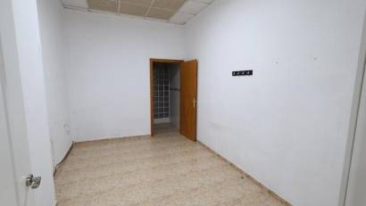 Reventa - Commercial Unit -
Torrevieja - Center