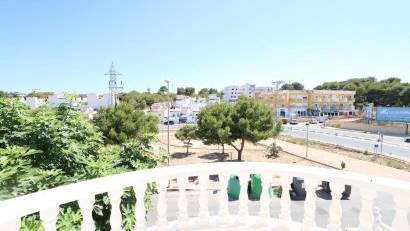 Återförsäljning - Villa -
Orihuela Costa - Las Filipinas