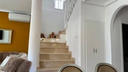Återförsäljning - Villa -
El Raso - Guardamar del Segura