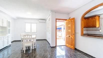 Återförsäljning - Semi detached -
Orihuela Costa - Playa Flamenca