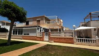 Återförsäljning - Radhus -
Playa Flamenca - Orihuela Costa