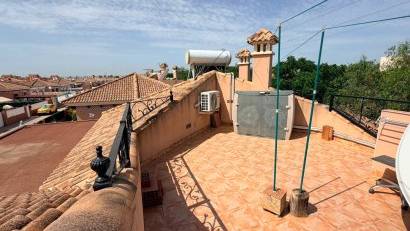 Återförsäljning - Detached villa -
Los Montesinos - La Herrada