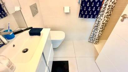 Återförsäljning - Apartment -
Orihuela Costa - La Zenia