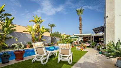 Reventa - Villa -
Torrevieja - Torreta - Florida