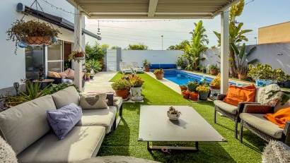 Reventa - Villa -
Torrevieja - Torreta - Florida