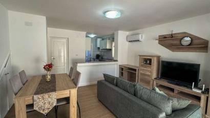 Återförsäljning - Villa -
Orihuela - Orihuela Costa