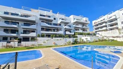 Återförsäljning - Apartment / Flat * -
Orihuela Costa * - Villamartín *
