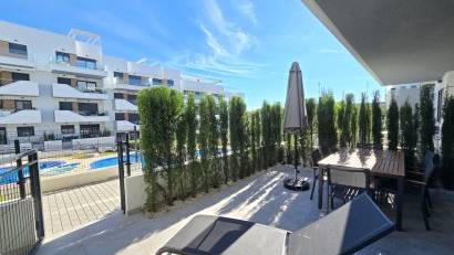 Återförsäljning - Apartment / Flat * -
Orihuela Costa * - Villamartín *