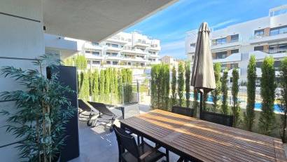 Återförsäljning - Apartment / Flat * -
Orihuela Costa * - Villamartín *