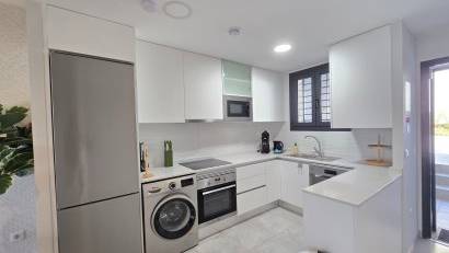 Återförsäljning - Apartment / Flat * -
Orihuela Costa * - Villamartín *