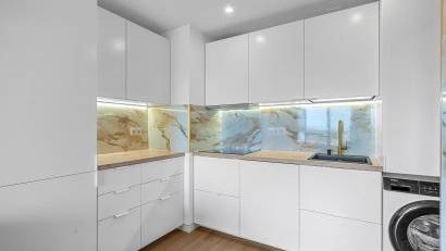 Återförsäljning - Apartment -
Torrevieja - Punta prima