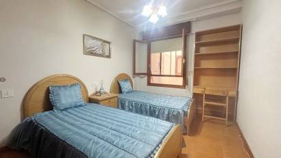 Reventa - Apartament / Duplex -
Torrevieja
