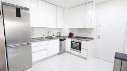Återförsäljning - Apartment -
Orihuela Costa - Villamartín