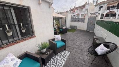 Reventa - Apartment -
Urbanización El Chaparral
