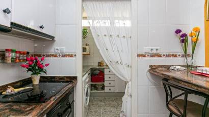 Reventa - Semi detached -
Los Altos