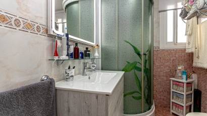 Reventa - Semi detached -
Los Altos