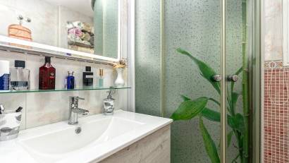 Reventa - Semi detached -
Los Altos