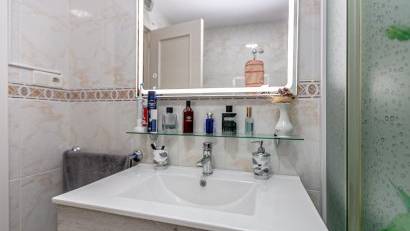 Reventa - Semi detached -
Los Altos