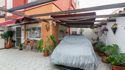 Reventa - Semi detached -
Los Altos