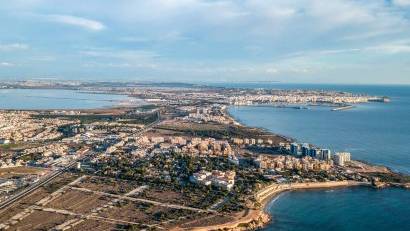 Reventa - Semi detached -
Los Altos