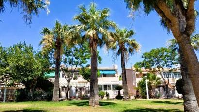 Resale - Bungalow -
Orihuela Costa - La Regia