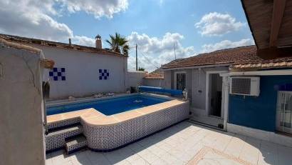Återförsäljning - Detached villa -
Orihuela - Torremendo