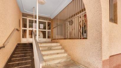 Återförsäljning - Apartment -
Guardamar del Segura - Center