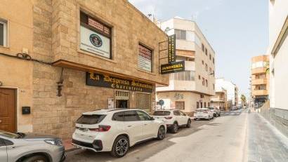 Återförsäljning - Commercial Unit -
Torrevieja - Paseo maritimo