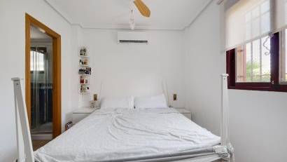 Återförsäljning - Villa -
San Fulgencio - La Marina