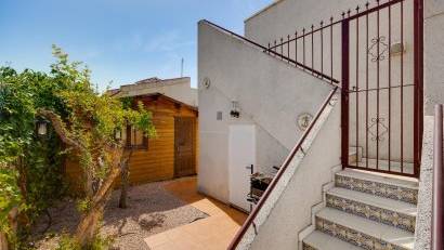 Återförsäljning - Villa -
San Fulgencio - La Marina