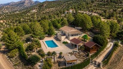 Reventa - Villa Detached -
La Zarza - Inland