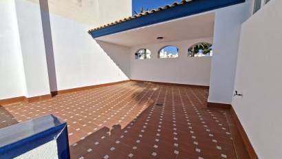 Återförsäljning - Bungalow -
Villamartin - Rioja