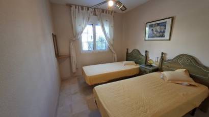 Återförsäljning - Bungalow -
Villamartin - Rioja