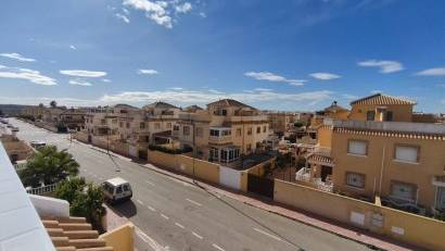 Återförsäljning - Quad House -
Ciudad quesada - Lo Marabu