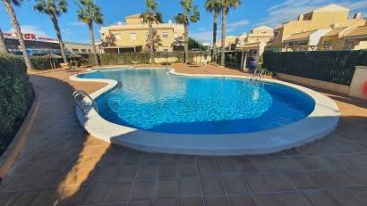 Återförsäljning - Quad House -
Ciudad quesada - Lo Marabu