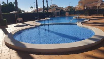 Återförsäljning - Quad House -
Ciudad quesada - Lo Marabu