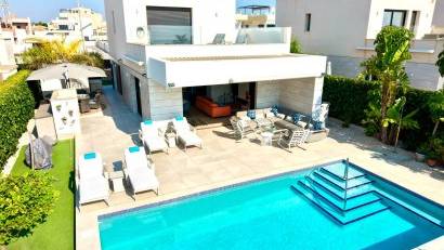 Reventa - Detached villa -
Los Montesinos