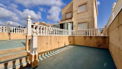 Reventa - Villa -
Orihuela - Los Balcones