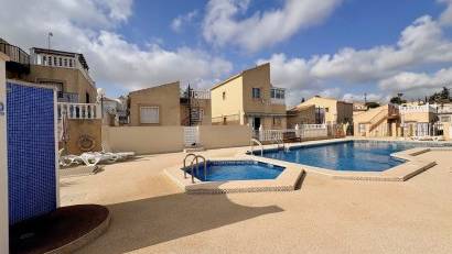 Reventa - Villa -
Orihuela - Los Balcones