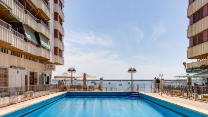 Återförsäljning - Apartment -
Torrevieja - Playa del Acequión